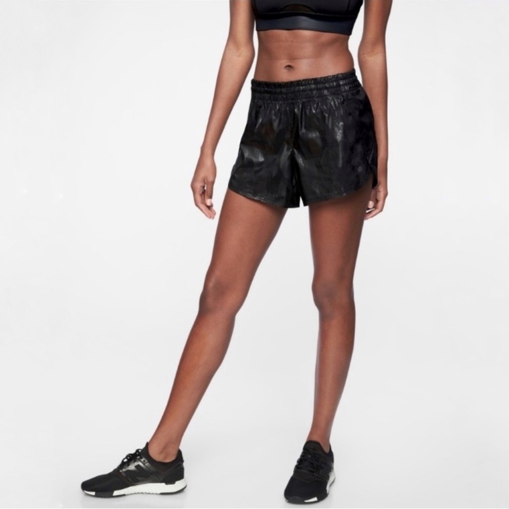 Athleta‎ Women's Run Racer Camo Short Black Shiny Size Medium